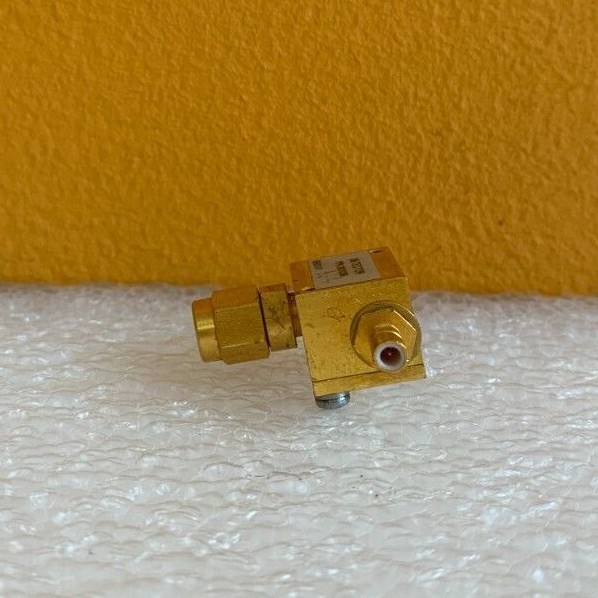 EIP Microwave 2010266 SMA (M) - SMB (M) RF Detector. Tested!