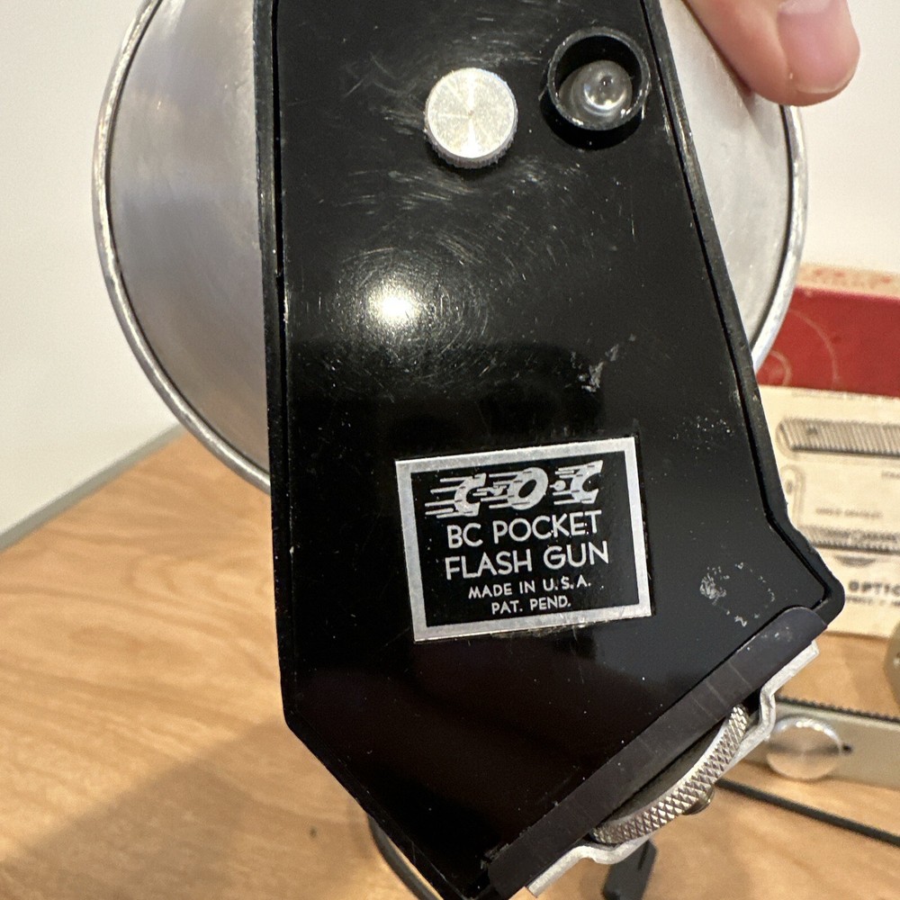 Vintage Camera ''JUNIOR C.O.C POCKET FLASH”