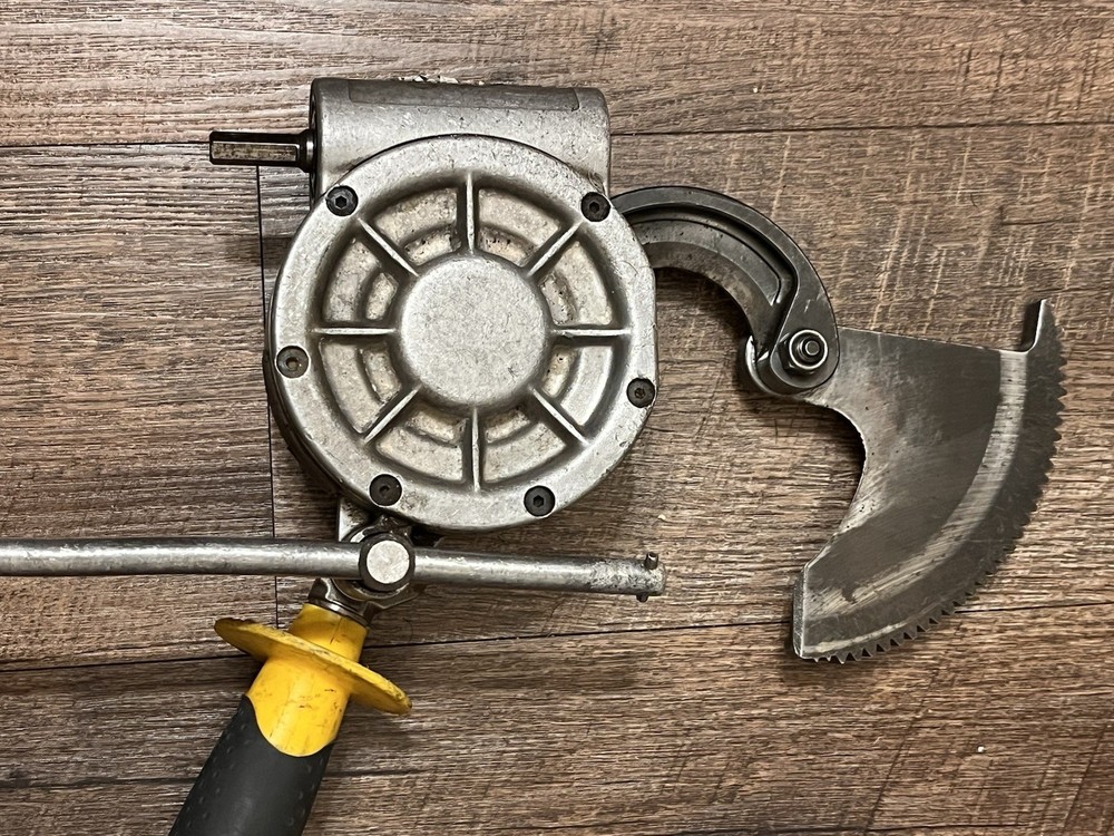 IDEAL PowerBlade 750 Drill Powered Cable Cutter