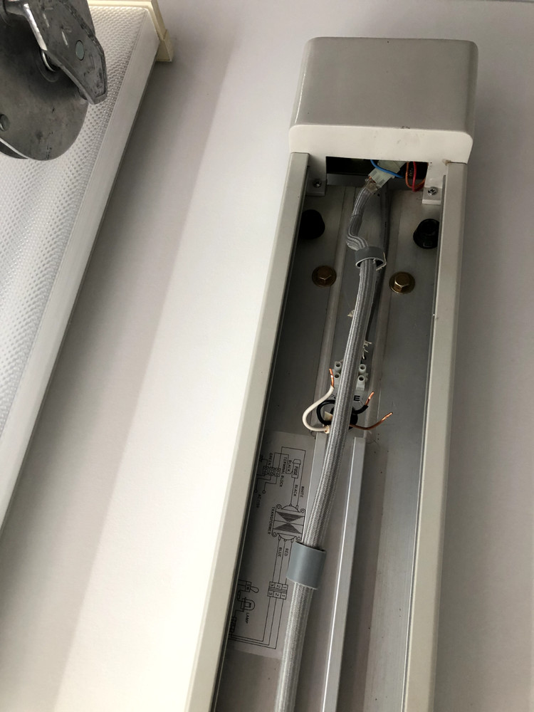 A-Dec Dental Ceiling Mount Light - single Trak, full functional