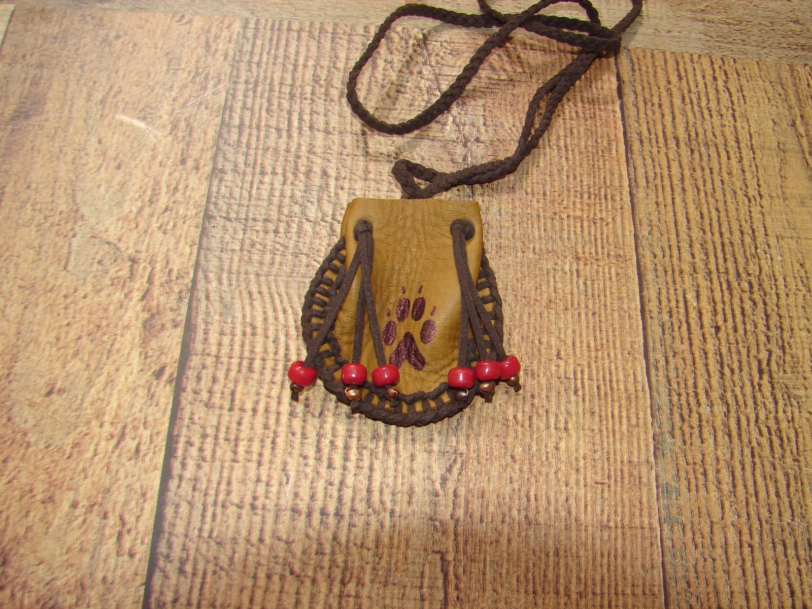 Native American Deerskin Medicine Bag, Wolf Paw Graphs Talisman, Drawstring, 3"