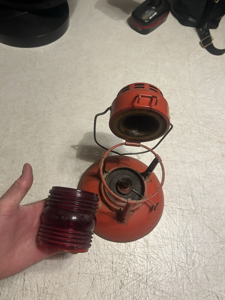 DIETZ RED GLOBE RAILROAD LANTERN