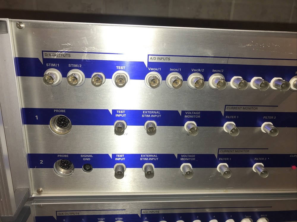 HEKA EPC 9/2 DOUBLE PATCH CLAMP W/ EPC 9 PATCHCLAMP VERS.C