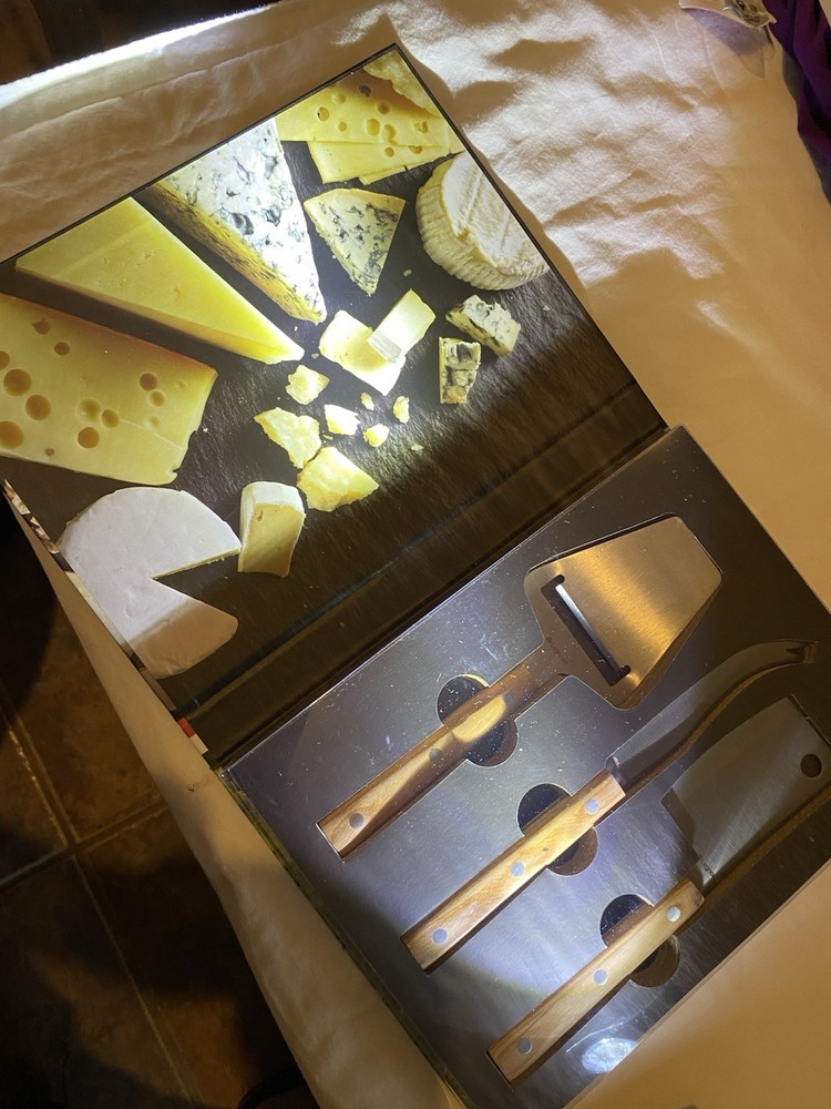 Reggio Cheese Cutting And Serving Set