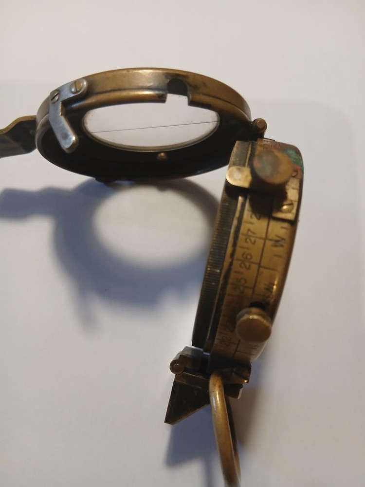 WW1 BRITISH ARMY PRISMATIC COMPASS DATED 1917