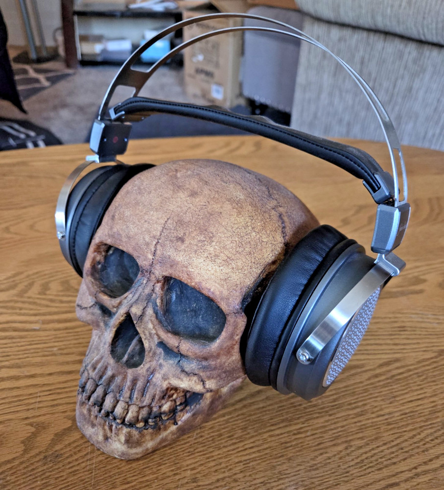 Gaming Headset Stand - Full Skull