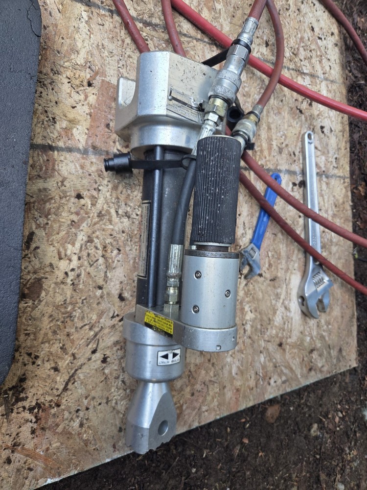 Amkus 30R Push/Pull Hydraulic Ram