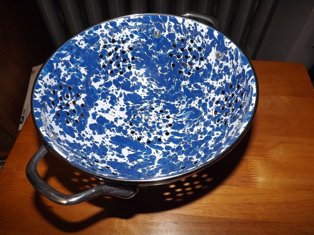 THRESHOLD ATHENS BLUE SWIRL ENAMELED 8.75" MEDIUM COLANDER, NEW