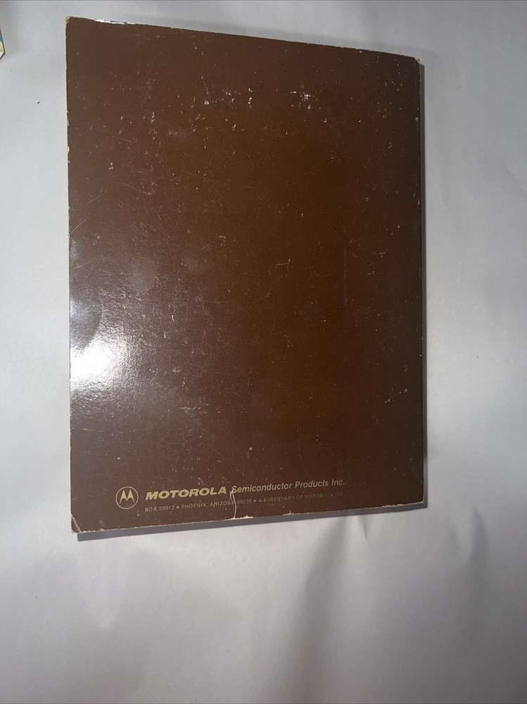 1983 Motorola Linear and Interface Integrated Circuits Book, Very Clean, S186