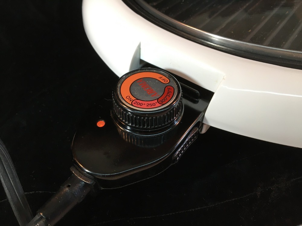 KITCHEN + HOME Stove Top Grill 2014