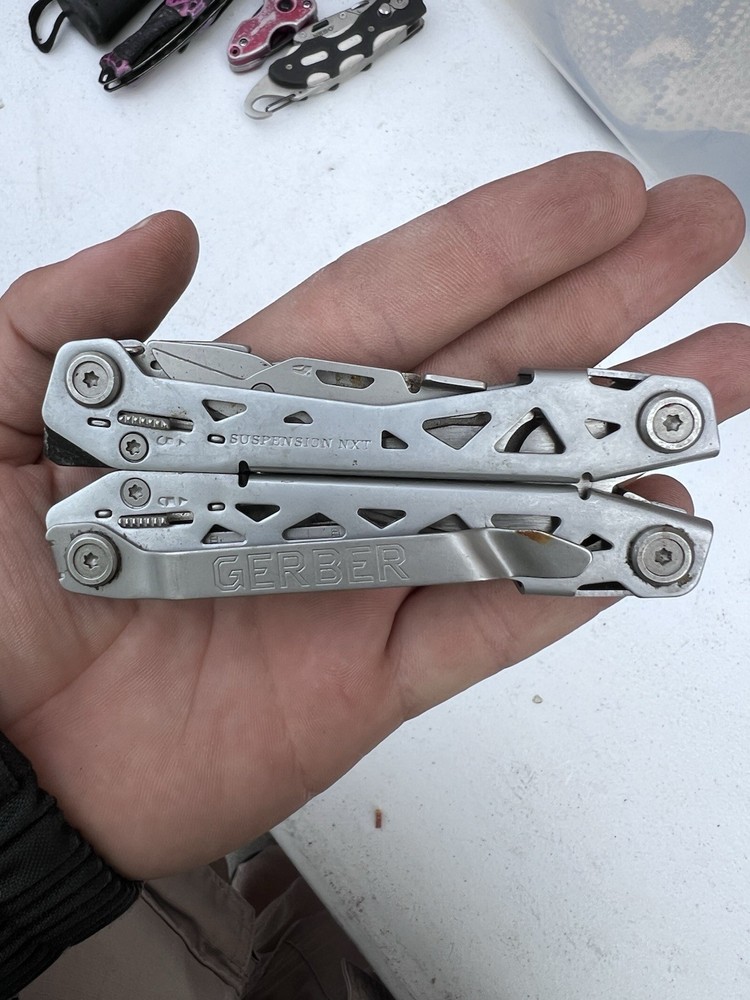 NICE - GERBER Suspension NXT Multi - Tool - Knife Pliers