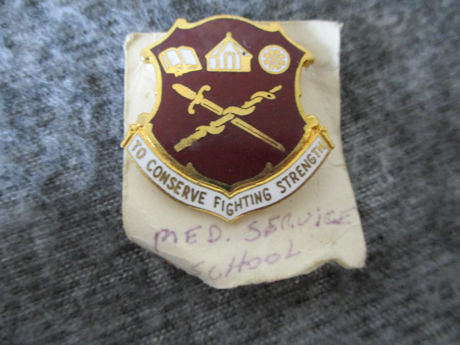 WWII/KOREA/VIETNAM PINS BADGES PATCHES BUCKLES++ - OVER 180+