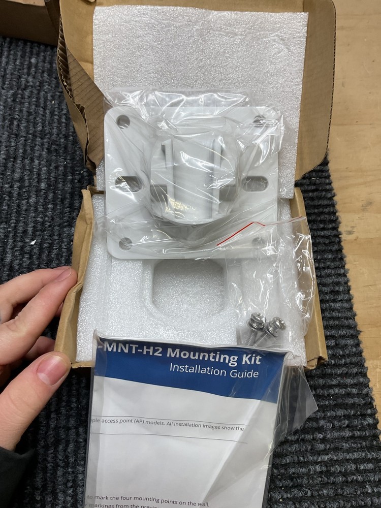 Aruba AP-270-MNT-H2 Access Point Mount - JW055A