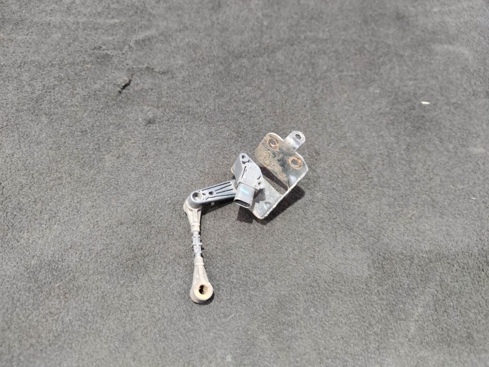 JAGUAR E-PACE X540 REAR HEIGHT LEVEL SENSOR J9C3-3C097-AA