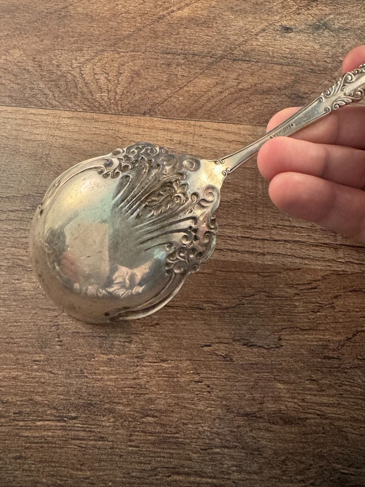 Wm Rogers Blenheim Pattern Bonbon Scoop Casserole Spoon Server