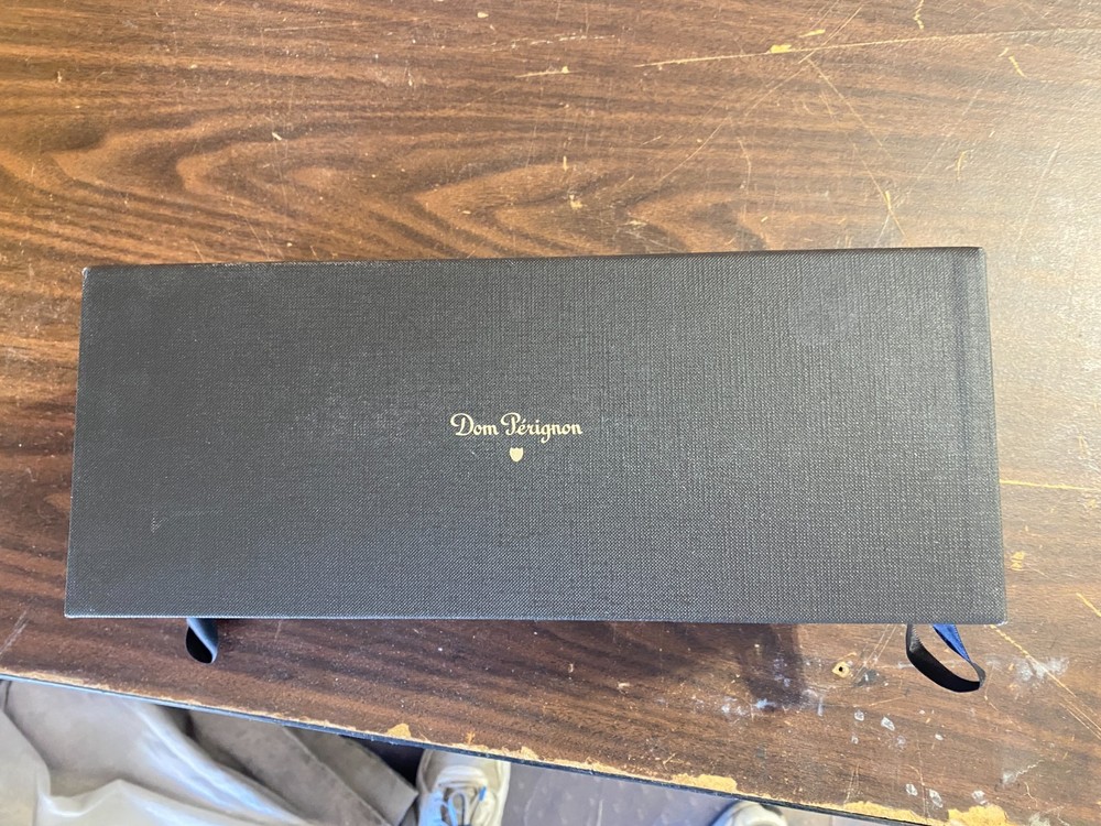 DOM PERIGNON Empty Box & Pamphlet - Vintage 2010. GOOD Condition.