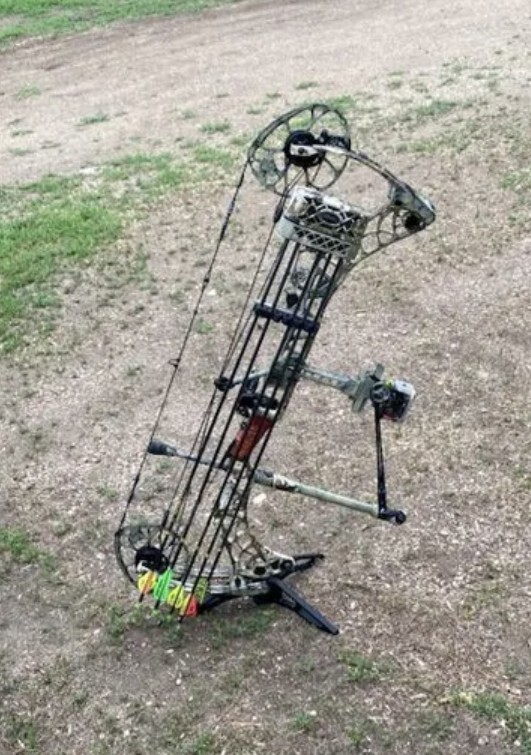 Compound Bow Stand, Engage Limb Legs for MATHEWS Compound Bow