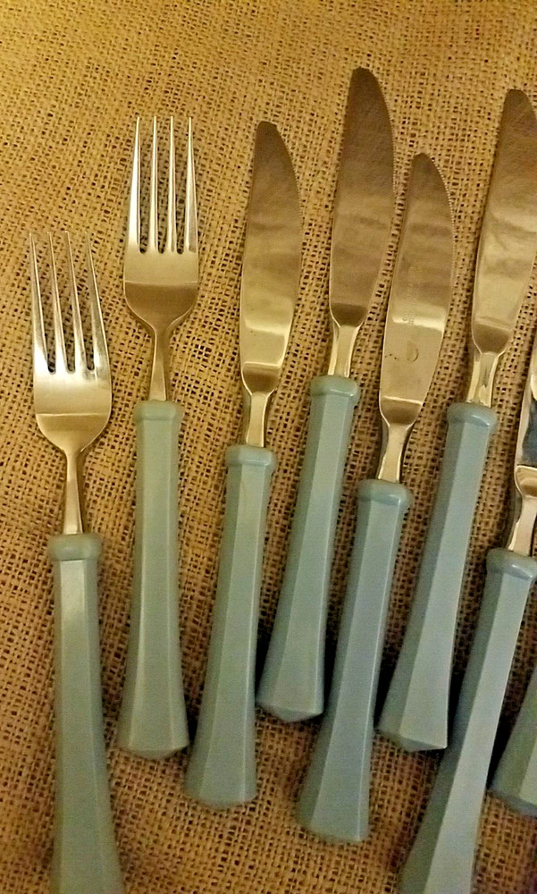 Oxford Hall Flatware Blue Hexagon Handles 12 Piece