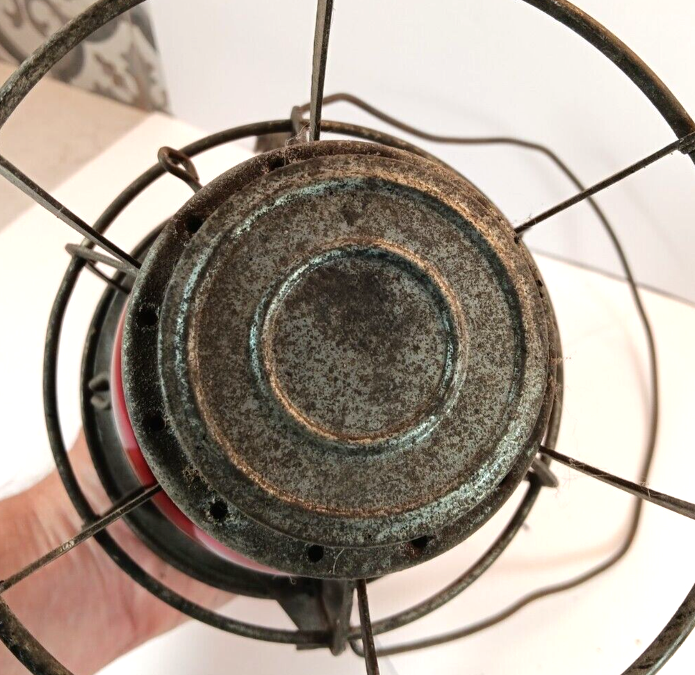 Dressel Erie Railroad Lantern Red Globe