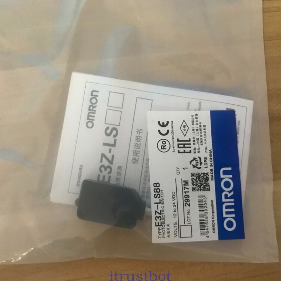 1PC New Omron E3Z-LS88 Photoelectric Switch Sensor E3ZLS88