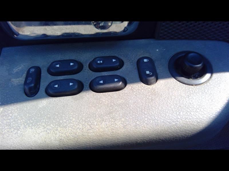 F150NEW 2004 Glove Box 18849