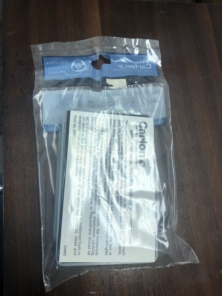 CARLON THOMAS & BETTS ABB E98SRC NEW SINGLE 15 AMP RECEPTACLE COVER