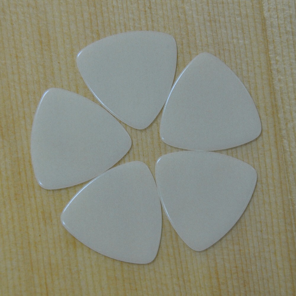 100pcs HEAVY 0.96mm Big Rounded Triangle Celluloid Guitar Picks Glow In The Dark