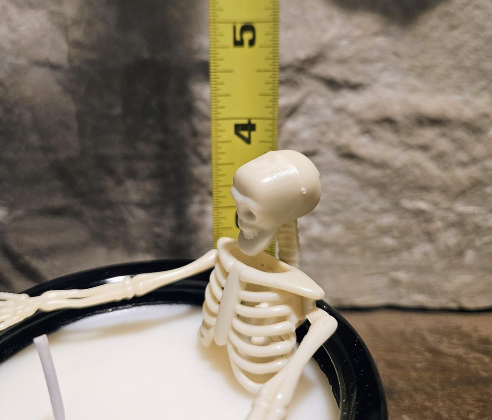 *NIB* Halloween Skeleton Gothic Candle!