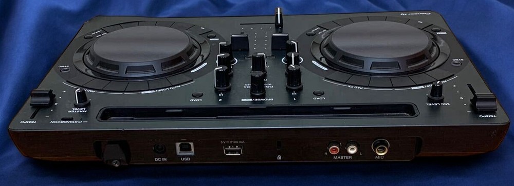 Pioneer DDJ-WEGO4-K Black DJ Controller Tested/working