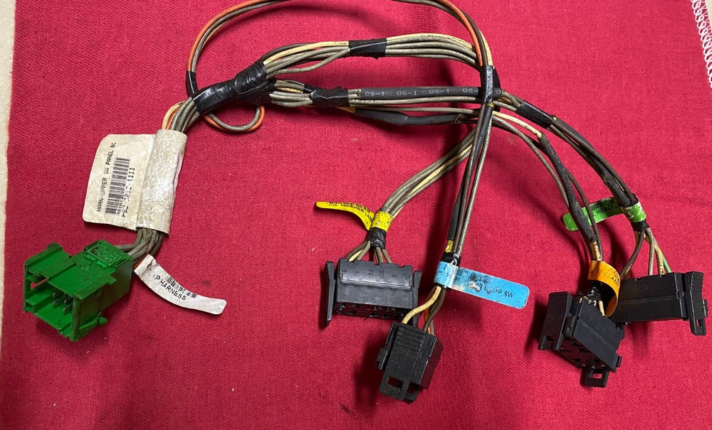 HARN-UPPER SW ,PACCAR  dash panel 4 switch  LIGHT WIRING  HARNESS P92-3913-1111