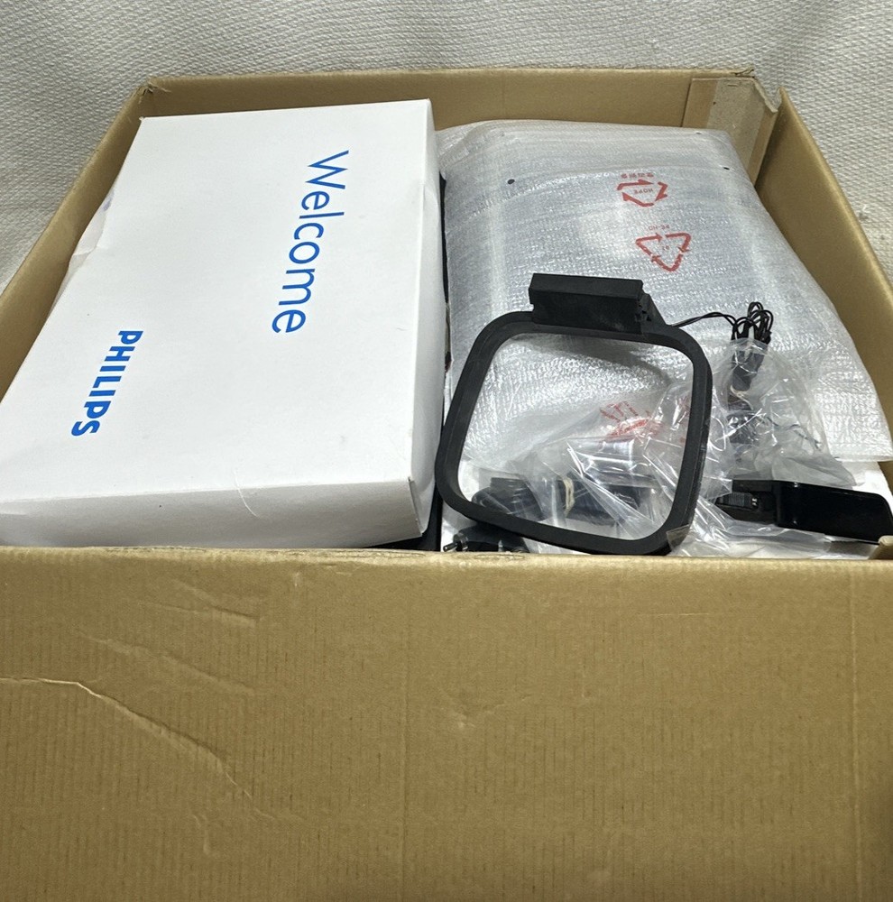 Philips MCM 704D micro audio system - TESTED and WORKS, No REMOTE..((A-3))