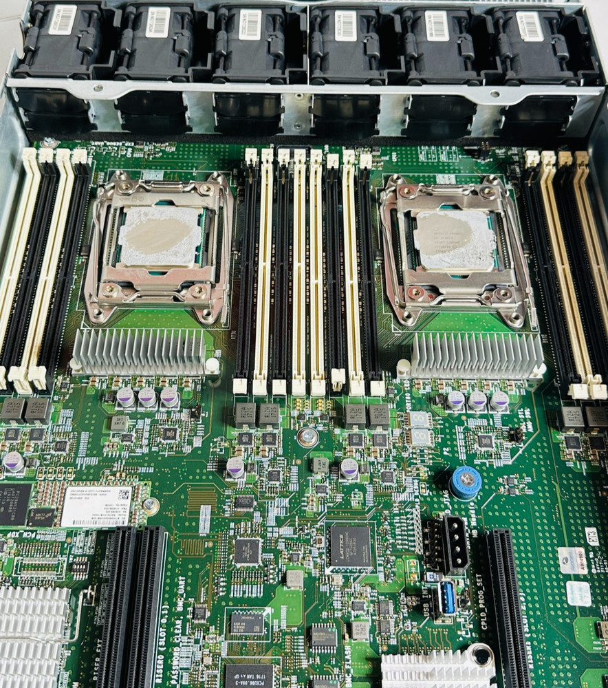 PURESTORAGE FlashArray | 2x E5-2630V4 | 120GB SSD | 2x NVRAM - Storage Appliance