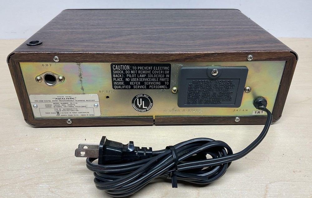 Realistic Pro-2008 UHF Direct Entry Programmable Scanner Receiver UHF VHF Tested