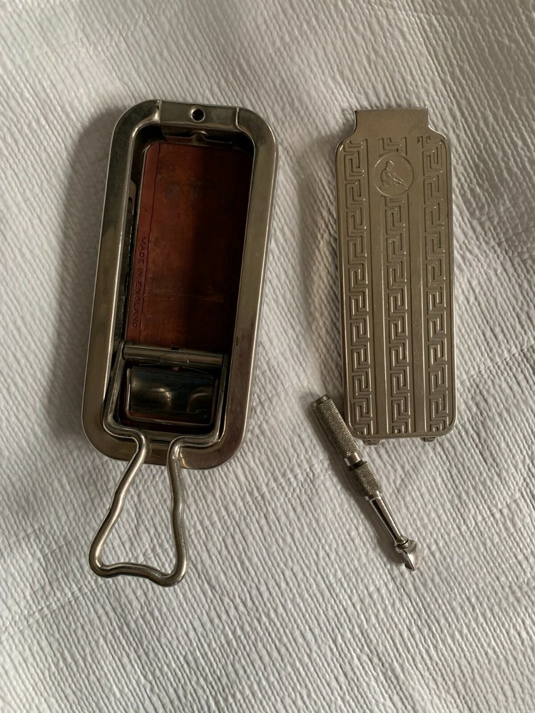 Old English Rolls Razor Strop in Case - E