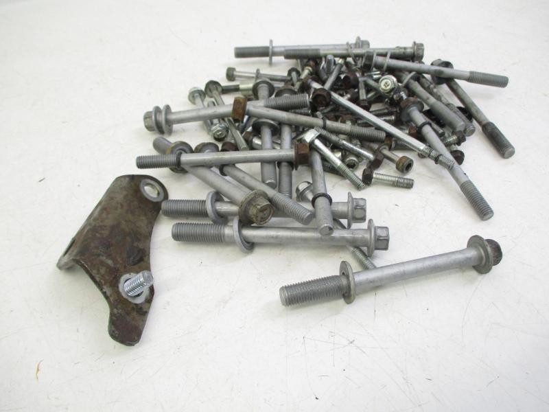 19 Yamaha Wolverine 850 EPS X2 Misc Engine Bolts