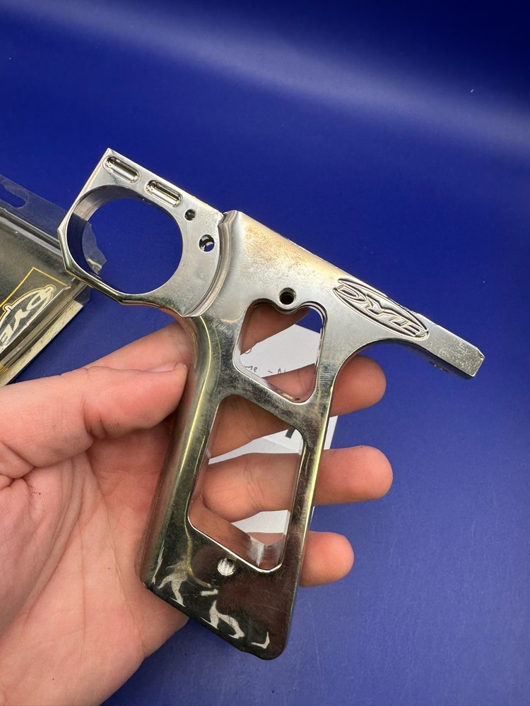 AGD Automag Dye Frame-NOS-Silver
