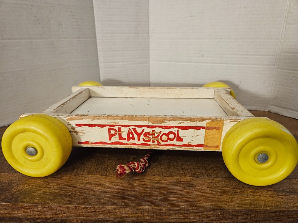 Vintage Playskool Wagon Pull Along Toy Cart