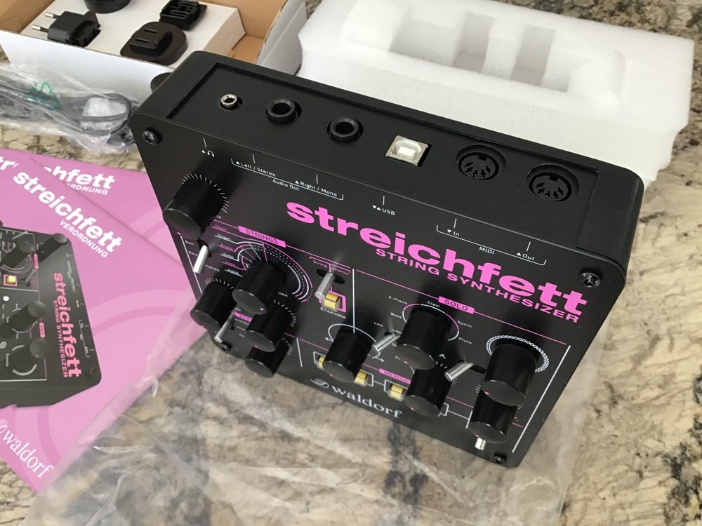 WALDORF STREICHFETT STRING SYNTHESIZER MODULE