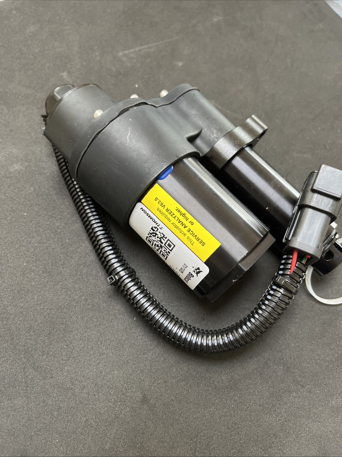 BOBCAT ACTUATOR 7101672 GENUINE