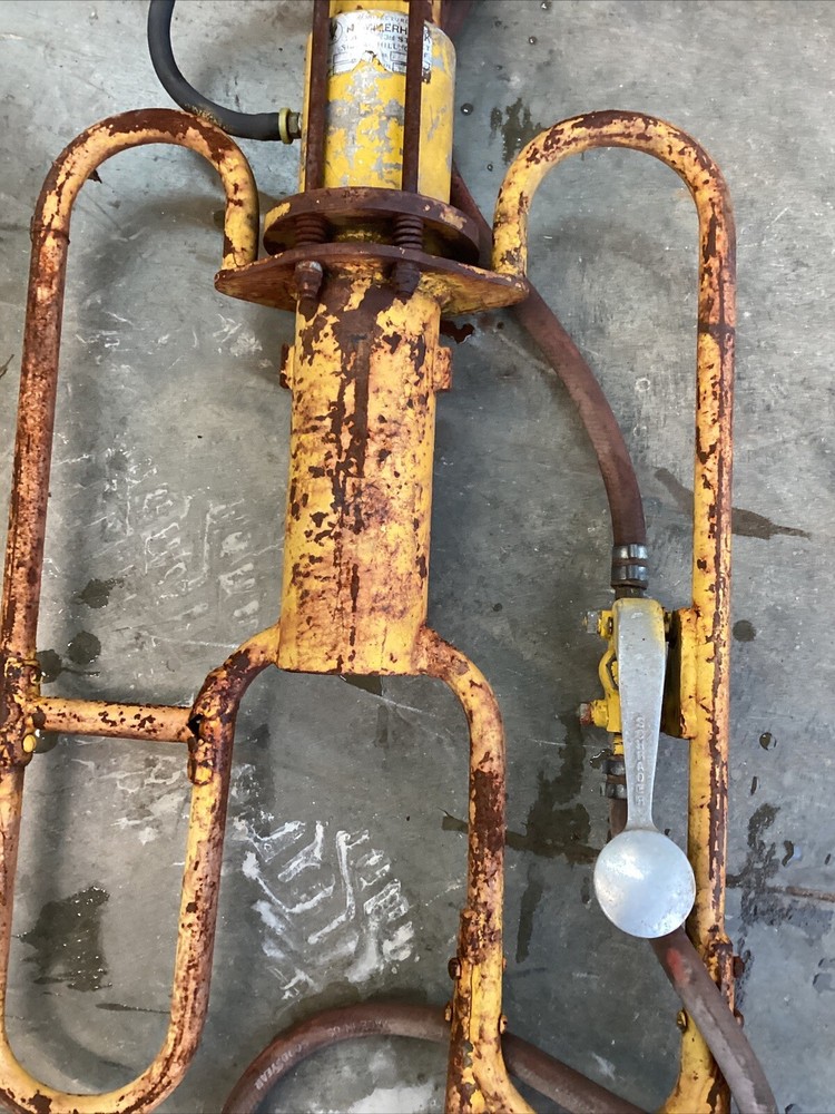HammerHawk Model 750 Air Powered Tee Post Hammer Driver