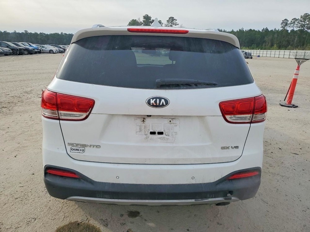 SORENTO 2016 Glove Box 5003655