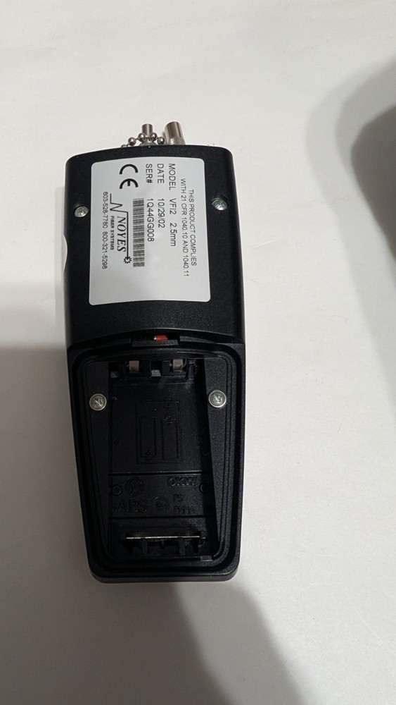 Noyes VF12 Light Source missing battery door works great Ship Without Batteries