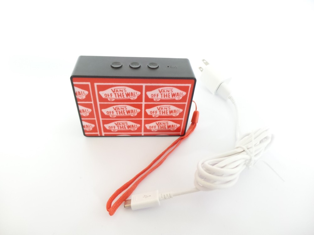 VANS “OFF THE WALL” Bluetooth Wireless Speaker w Charger