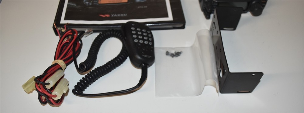 YAESU FT-7100M VHF UHF TRANSCEIVER!!