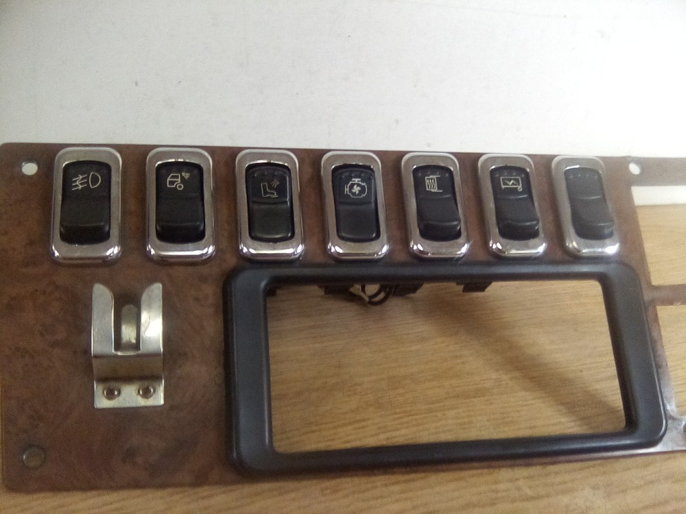 Peterbilt 17-05034M003 Dash Switch Panel