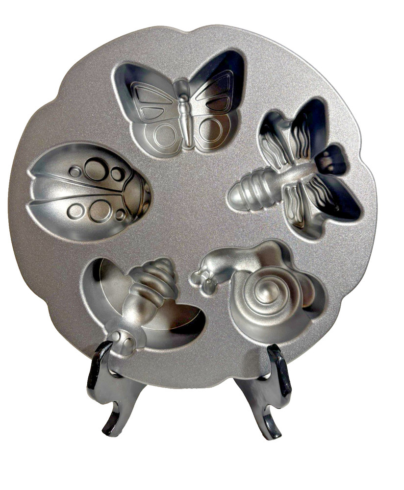 Nordic Ware Garden Bugs Mini Cake Pan