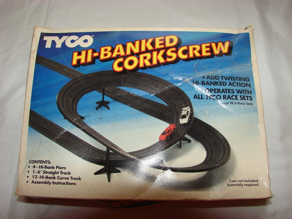 Tyco #6738 Hi-Banked Corkscrew
