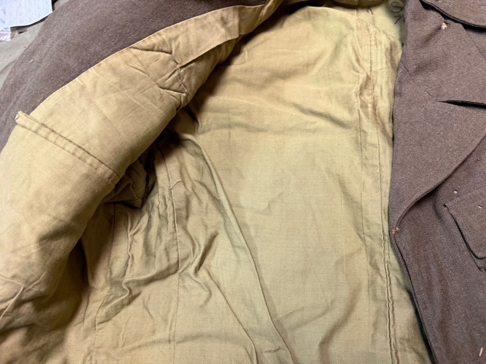 ORIGINAL WWII US ARMY EM NCO M1944 CLASS A IKE JACKET- MEDIUM, 40R