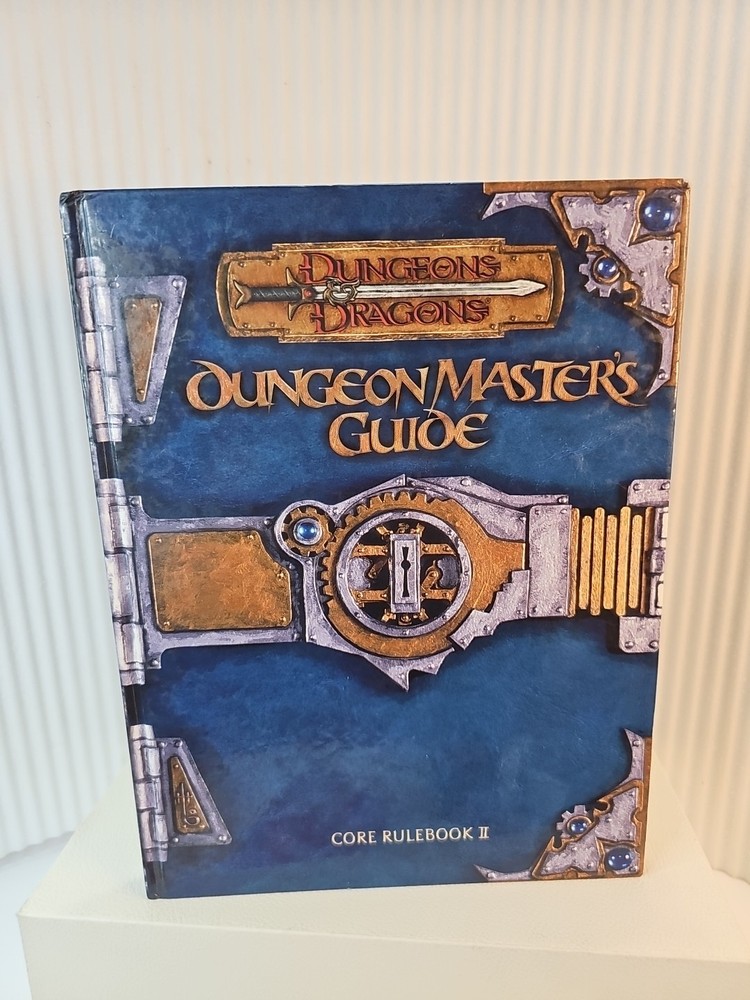 Dungeon Master Guide Core Rule Book 2 First Printing Sept 2000