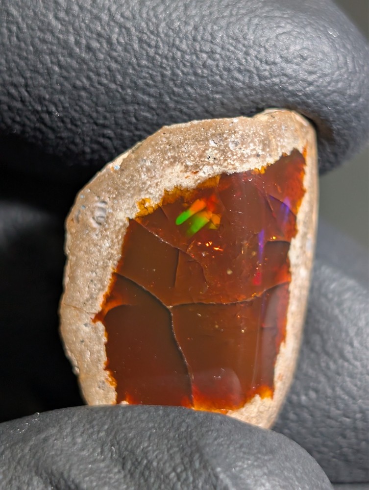 18ct Chaff Rolling Flash Ethiopian Shewa Chocolate Opal Specimen